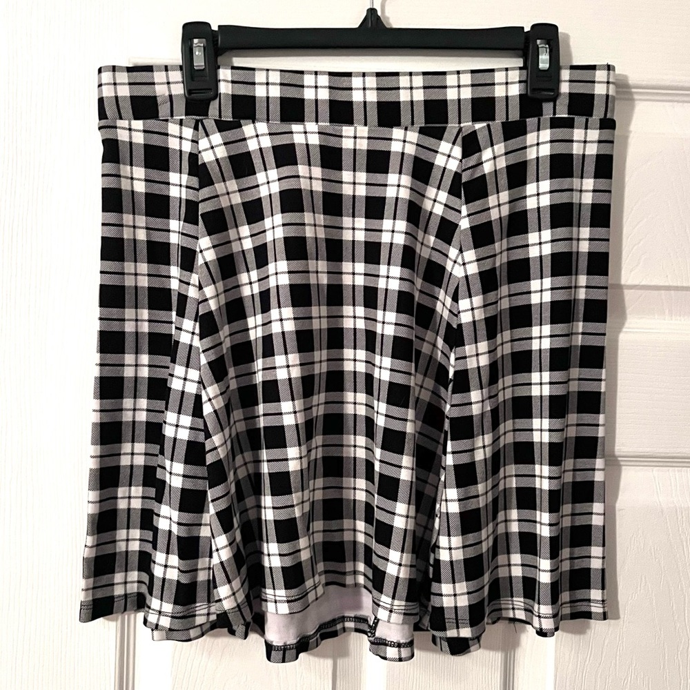 plaid skirt
